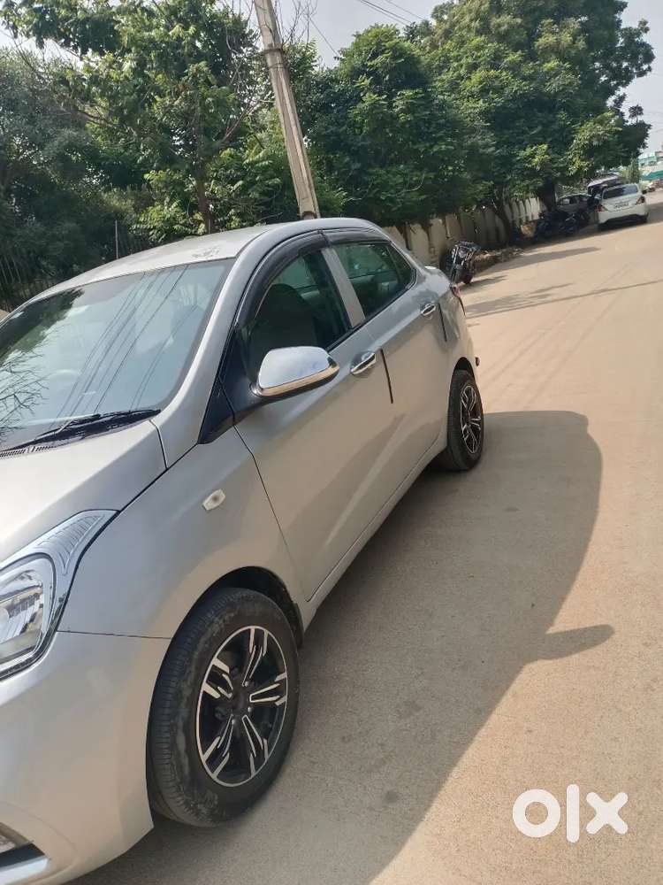 Hyundai Xcent 2018 Diesel 180000 Km Driven