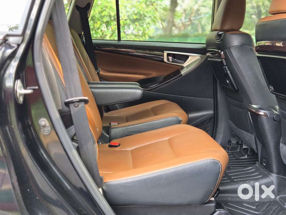 Toyota Innova Crysta [2020-ongoing] 2.4 Zx At 7 Str, 2022, Diesel