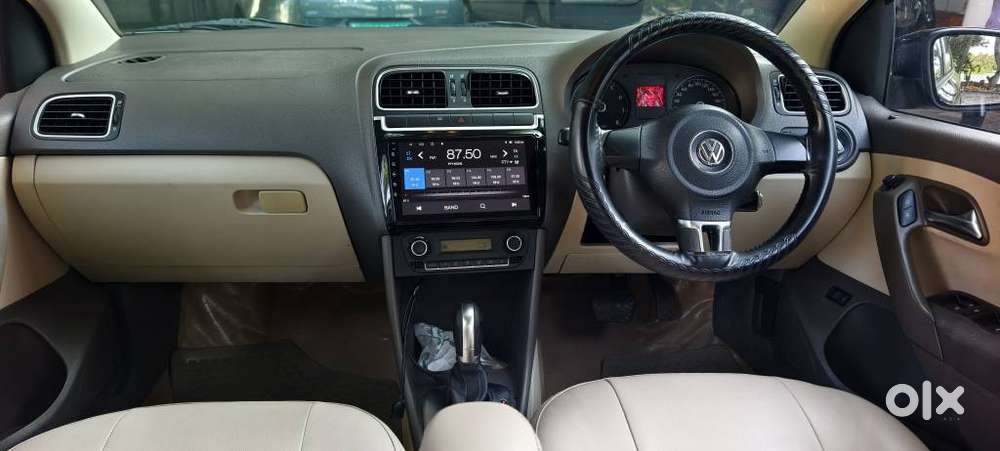 Volkswagen Vento Celeste 1.6 Highline, 2011, Petrol