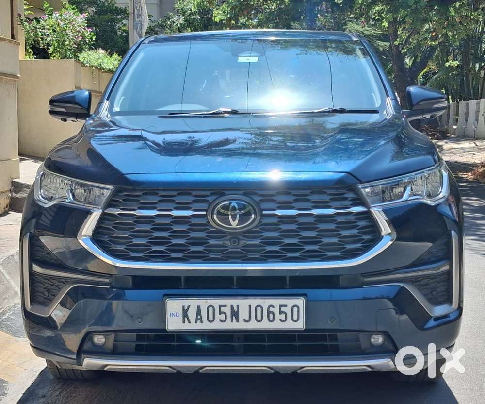 Toyota Innova Hycross 2.0 Zx (o) Hybrid 7 Str, 2023, Petrol