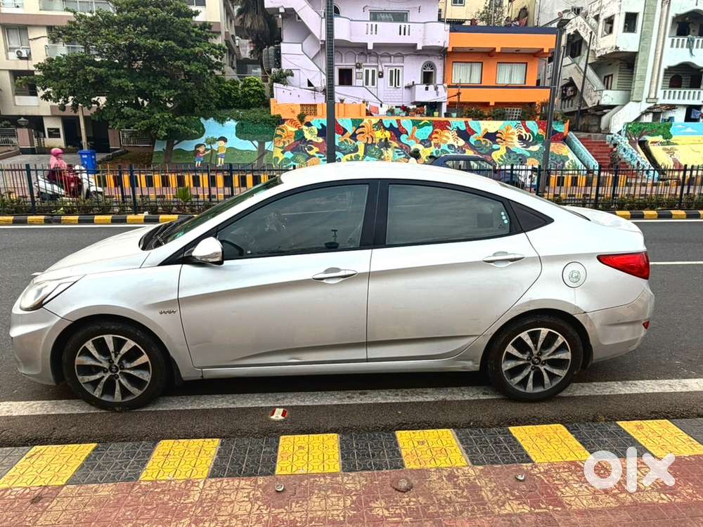 Hyundai Fluidic Verna 2014