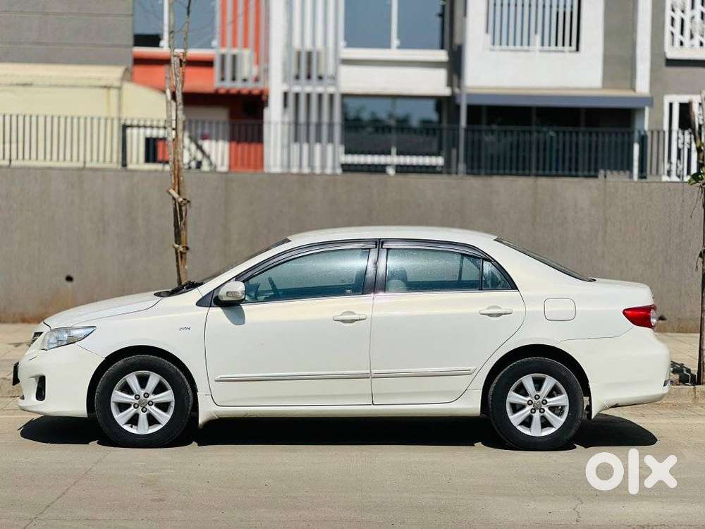 Toyota Corolla Altis 2010-2013 G, 2013, Petrol