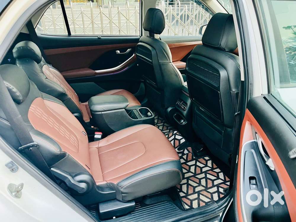 Hyundai Alcazar 2.0 Signature (o) Petrol At 6 Str, 2021, Petrol