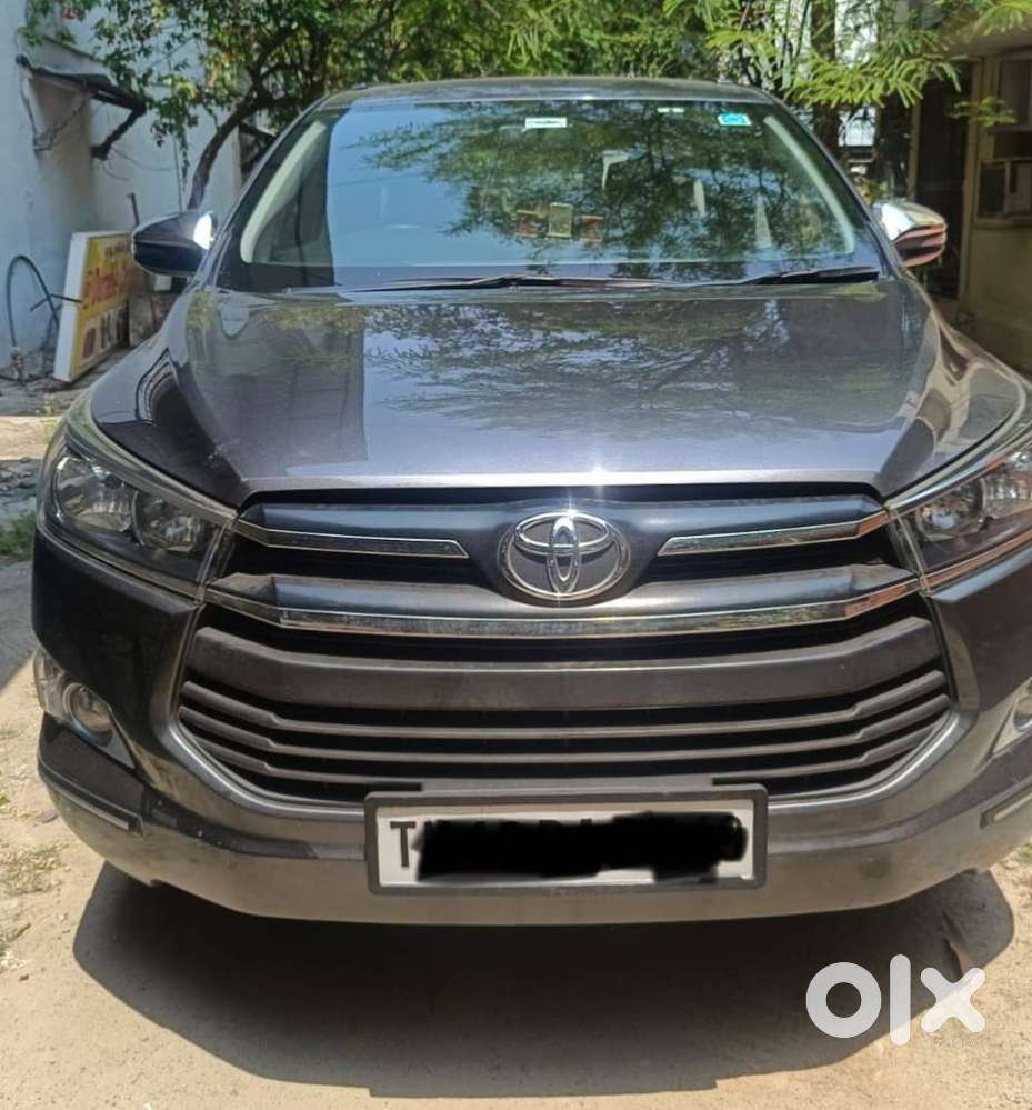 Toyota Innova Crysta 2.4 G Mt 7 Str, 2017, Diesel