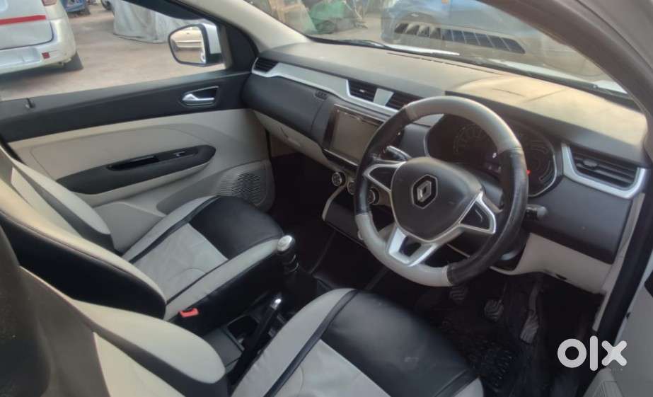 Renault Triber Rxz, 2019, Petrol