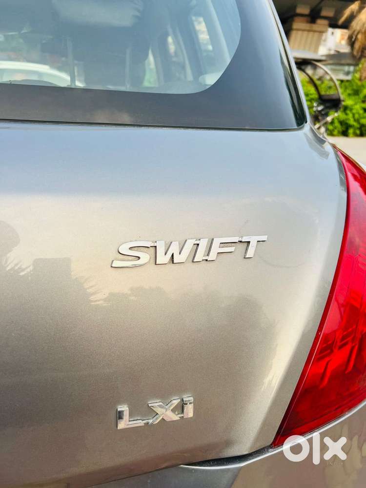 Maruti Suzuki Swift Lxi Option, 2015, Petrol