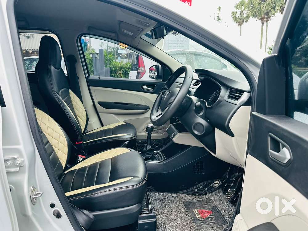 Renault Triber Rxz, 2019, Petrol