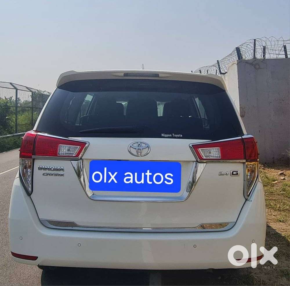 Toyota Innova Crysta 2.4 G Mt 7 Str, 2022, Diesel