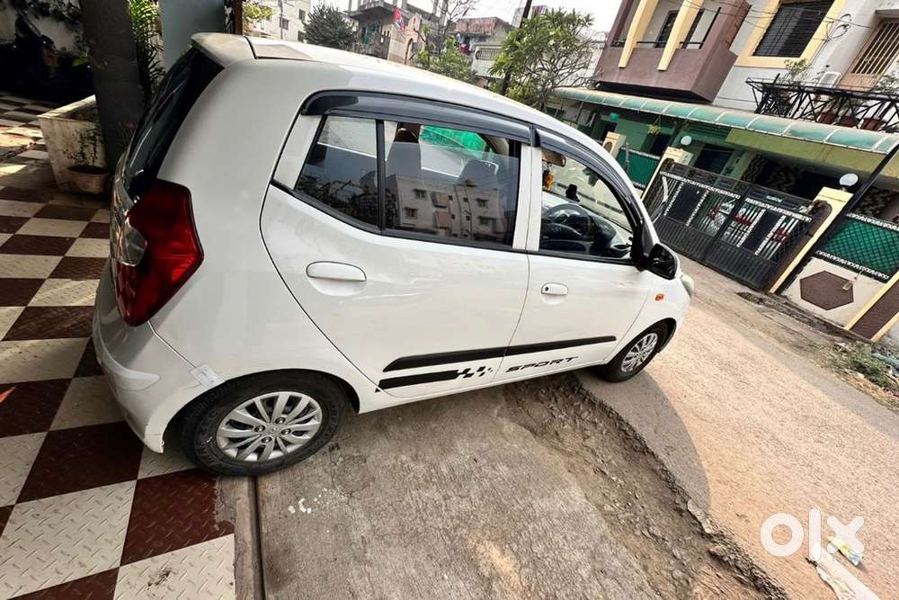 Hyundai I10 Sportz 2015 Petrol Manual