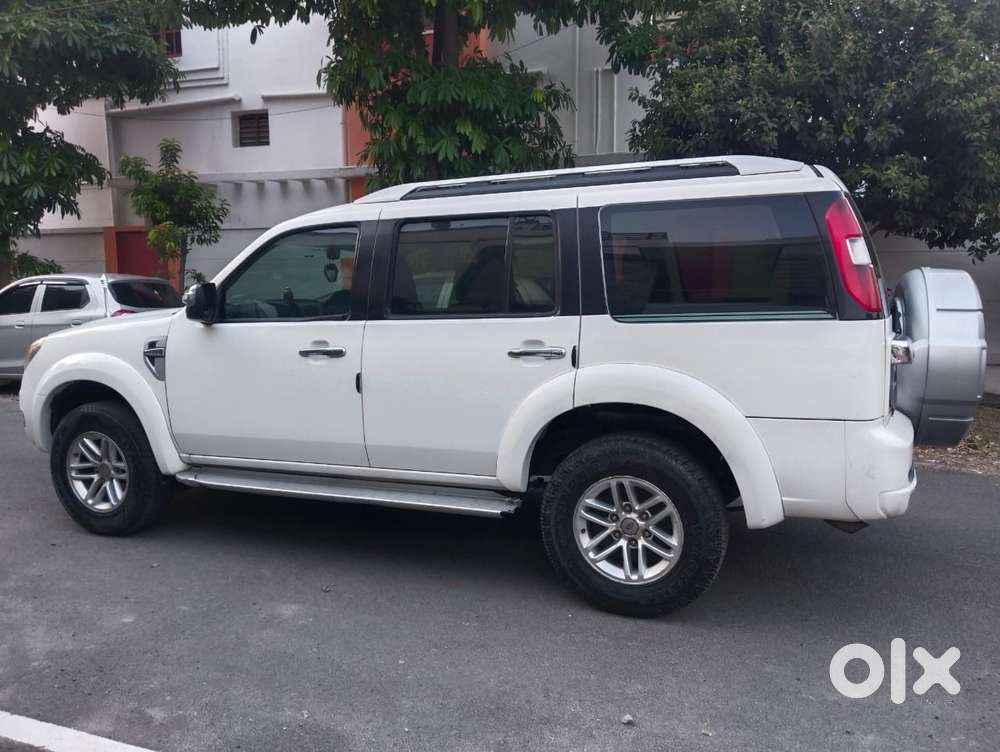 Ford Endeavour 2.2 Trend Mt 4x2, 2010, Diesel