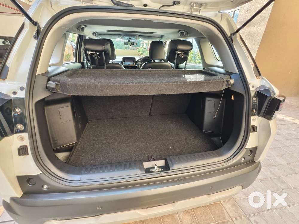 Maruti Suzuki Brezza 1.5 Zxi Smart Hybrid, 2022, Petrol