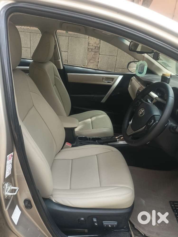 Toyota Corolla Altis 1.8 Vl, 2015, Petrol
