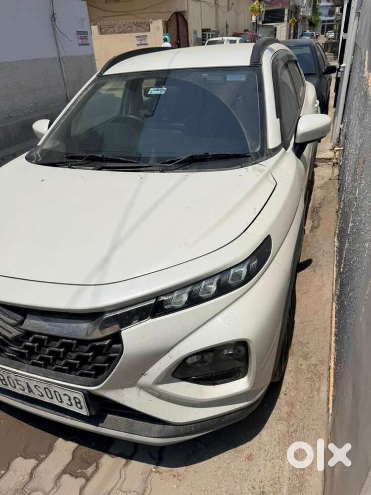 Maruti Suzuki Fronx 2024 Petrol Well Maintained