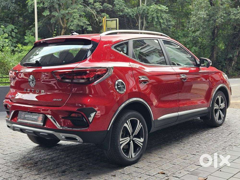 Mg Astor 1.5 Savvy Cvt S Red, 2022, Petrol