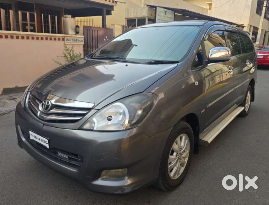 Toyota Innova 2004-2011 2.5 V Diesel 7-seater, 2009, Diesel