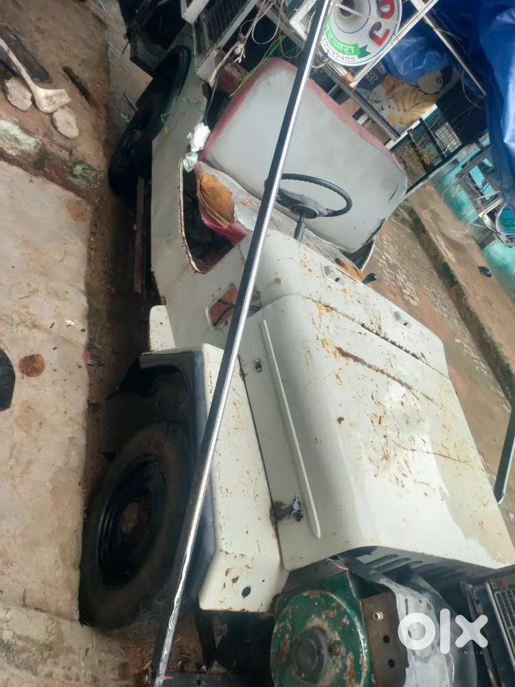 Jeep Kamandar Gadi Bechna Hai Lene Bale Call Kare