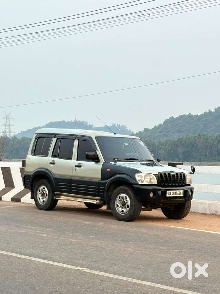 Mahindra Diesel Car 2005