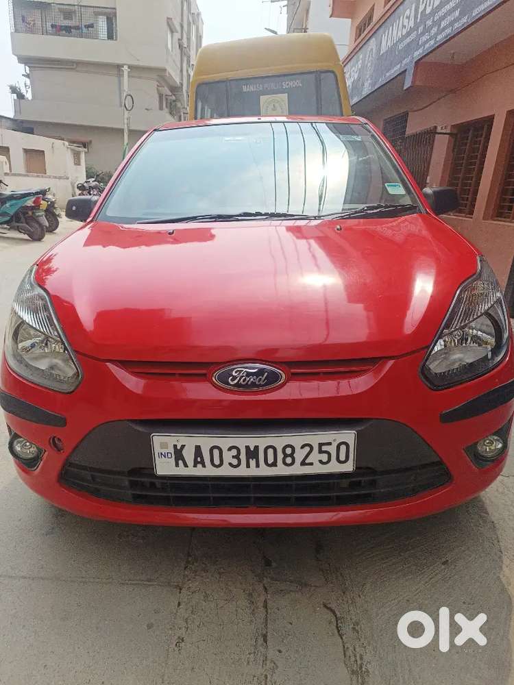 Ford Figo 2012 Petrol 86000 Km Driven