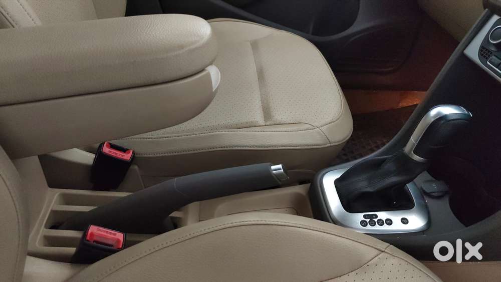 Volkswagen Vento 1.2 Highline Plus At 16 Alloy, 2017, Petrol