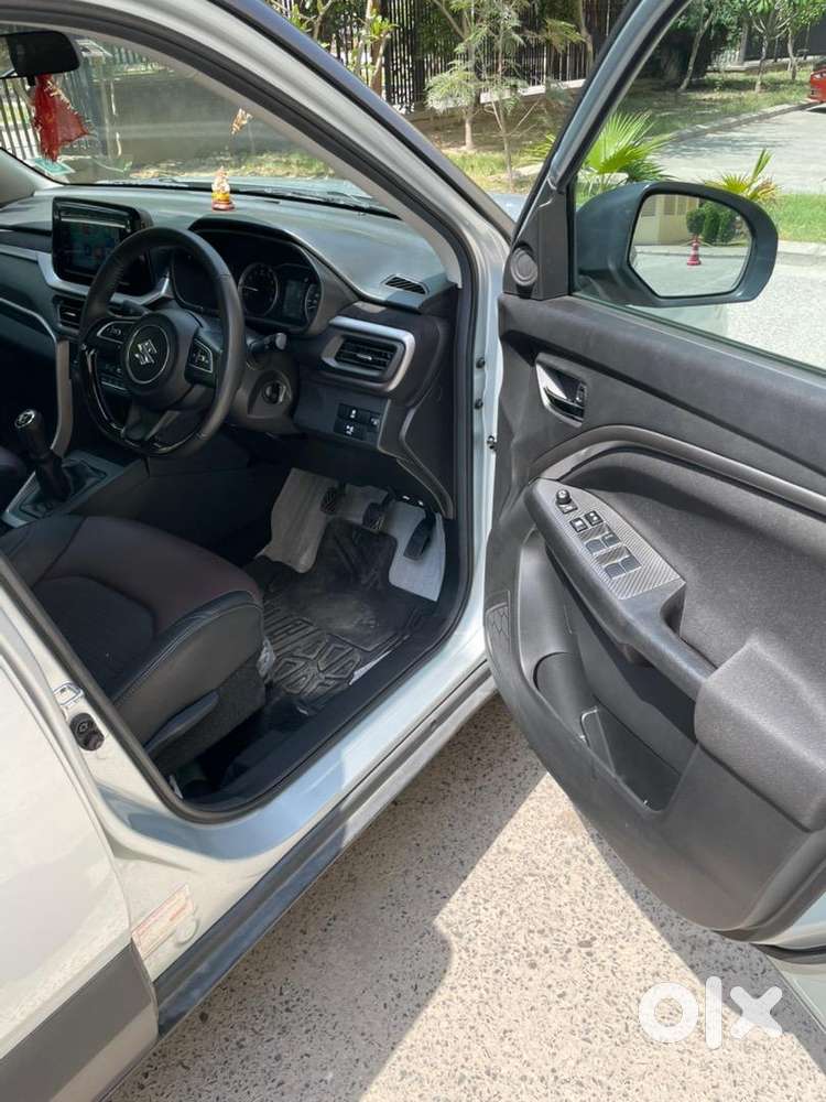 Maruti Suzuki Brezza Vxi Cng 2023 1 Owner Single Hand Drive