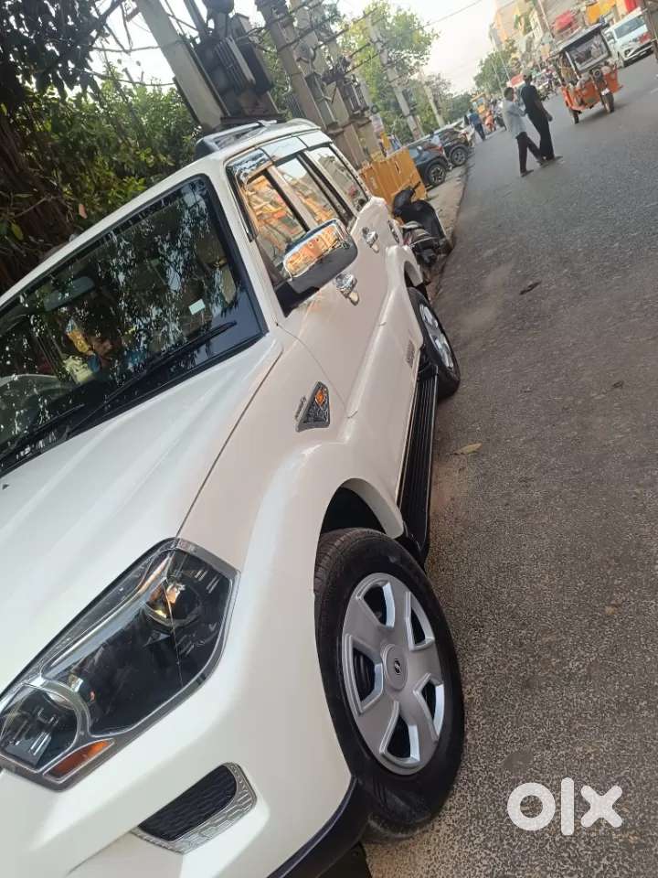 Mahindra Scorpio, 2016, Diesel