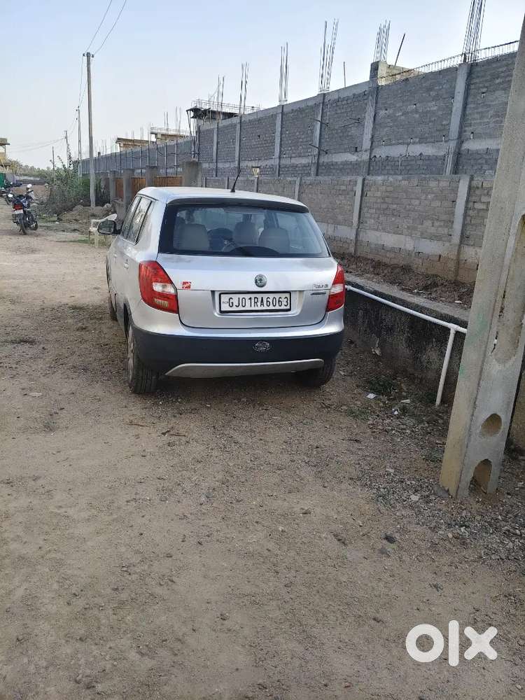 Skoda Fabia 2013 Diesel Well Maintained Only Office To Home Runing