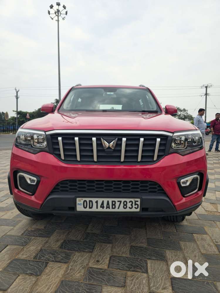 Mahindra Scorpio N Z4 Petrol Mt 7 Str, 2024, Petrol