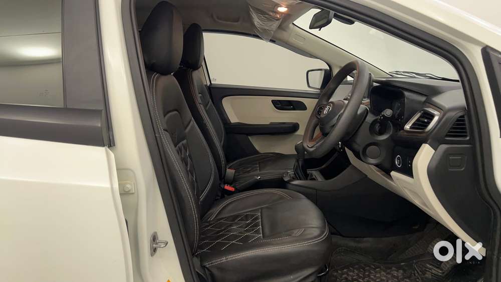 Tata Altroz 1.2 Xt, 2023, Petrol