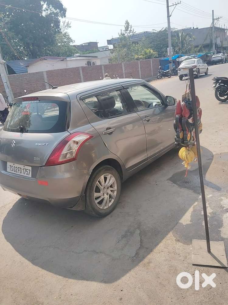 Maruti Suzuki Swift Ddis Zdi, 2013, Diesel