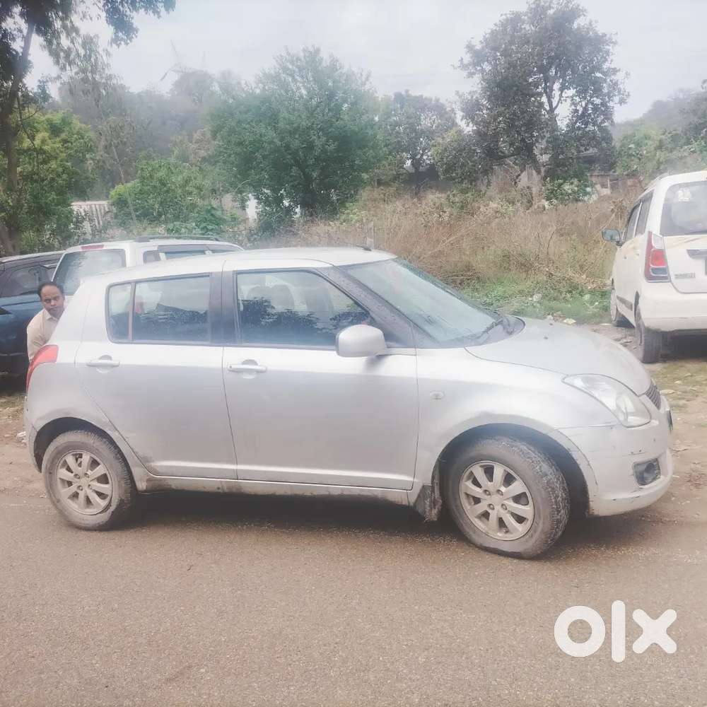 Maruti Suzuki Swift 2011 Petrol 79800 Km Driven
