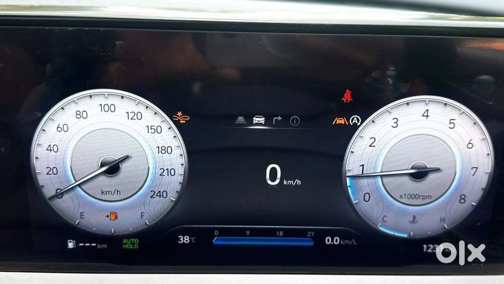 Hyundai Alcazar Platinum, 2024, Petrol