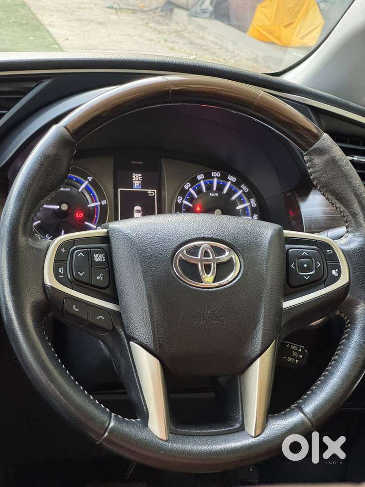 Toyota Innova Crysta 2.8z Automatic, 2017, Diesel