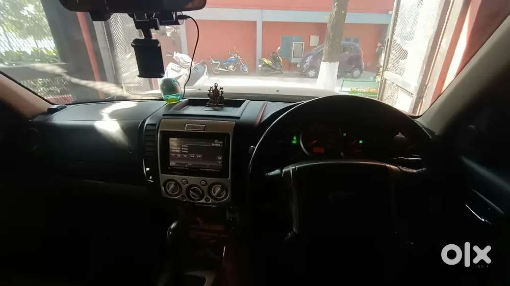Ford Endeavour 2010 Diesel 115000 Km Driven