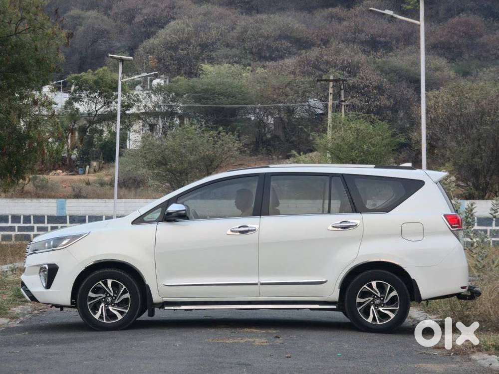 Toyota Innova Crysta 2.4 V, 2022, Diesel