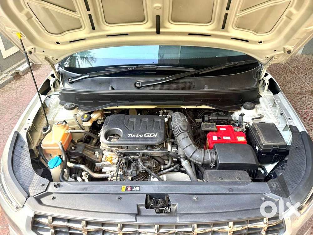 Hyundai Venue Petrol 2021