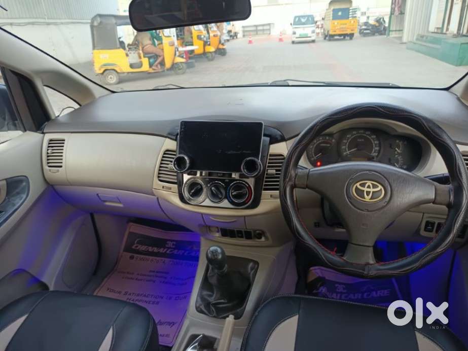 Toyota Innova 2.5 G (diesel) 7 Seater Bs Iv, 2011, Diesel