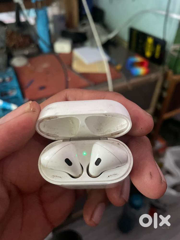 Apple 2 generation chalu condition