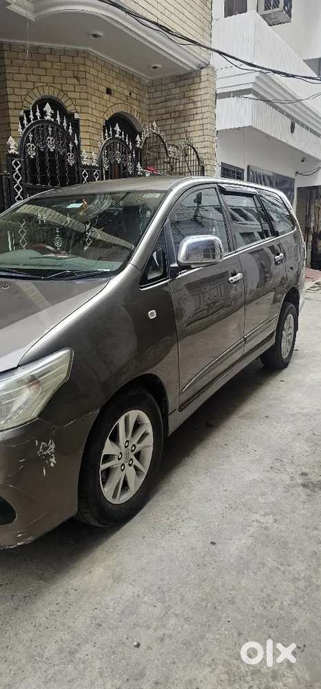 Well Maintain Car 70 % Tyre, Led Tube Light