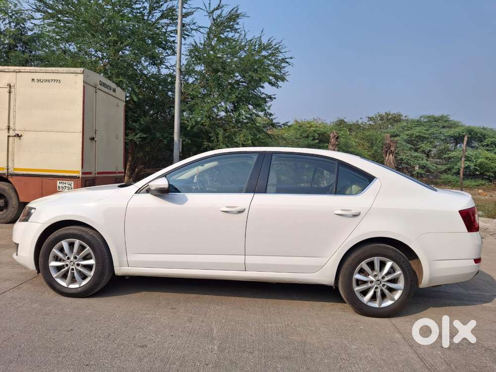 Skoda Octavia 2013-2017 Style Plus 1.8 Tsi At, 2016, Petrol