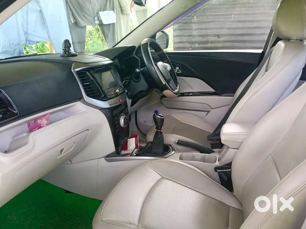 Mahindra Xuv300 2023 Petrol Manual