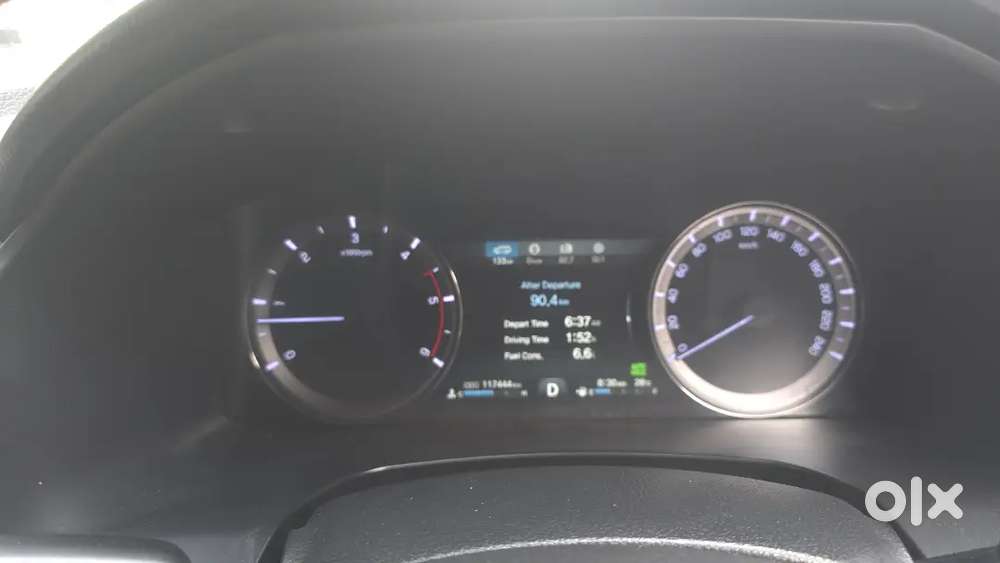 Mahindra Alturas G4 2019 4x4at