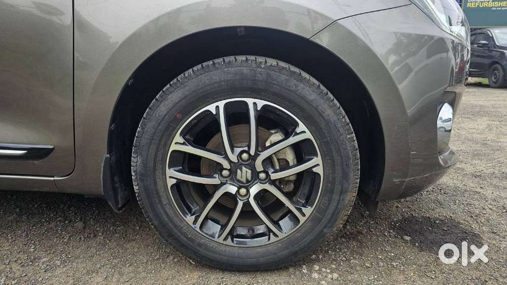 Maruti Suzuki Swift 1.3 Zxi, 2023, Petrol