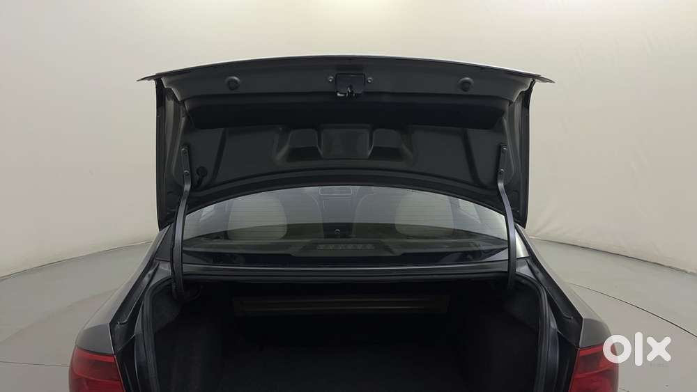 Volkswagen Vento 2010-2013 Petrol Highline, 2014, Petrol