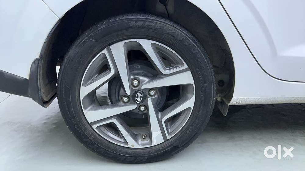 Hyundai Aura 1.2 Sx Cng, 2023, Cng & Hybrids