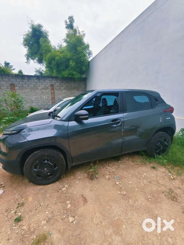 Tata Punch 2025 Petrol 1900 Km Driven