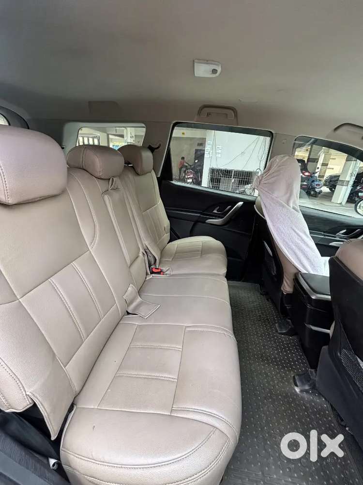 Xuv 500 W7 Good Condition