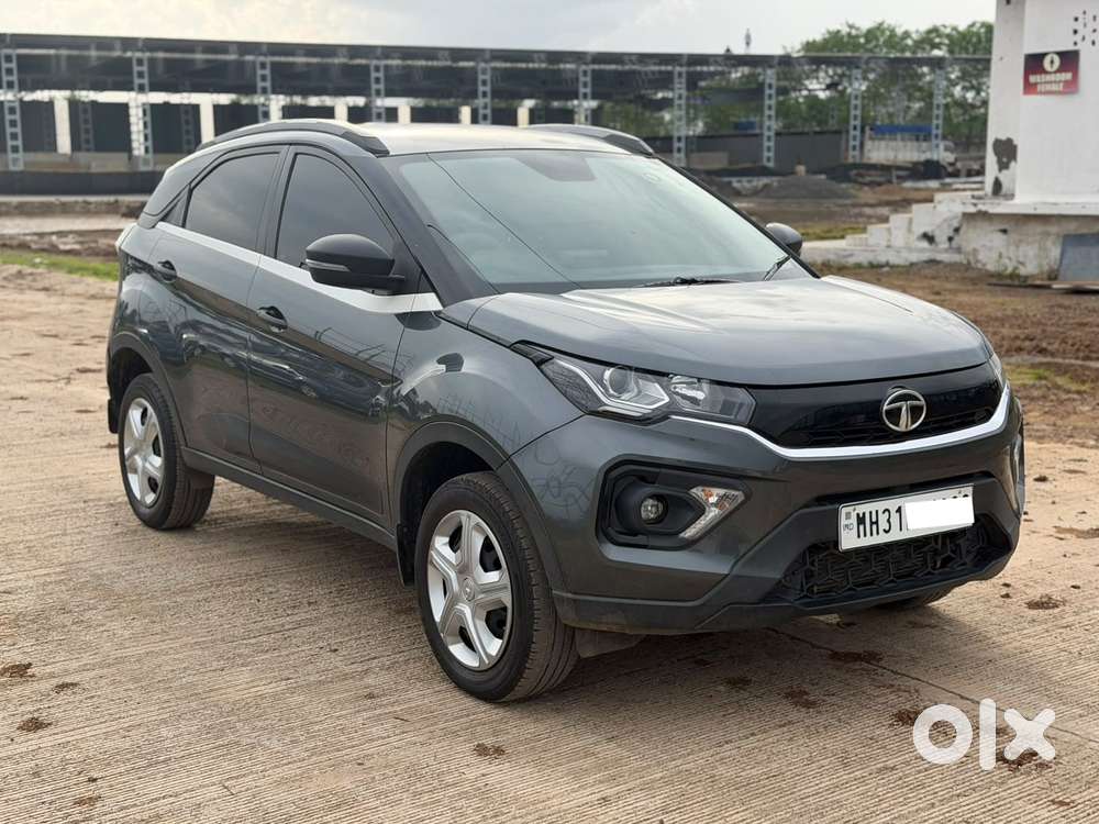 Tata Nexon, 2022, Petrol