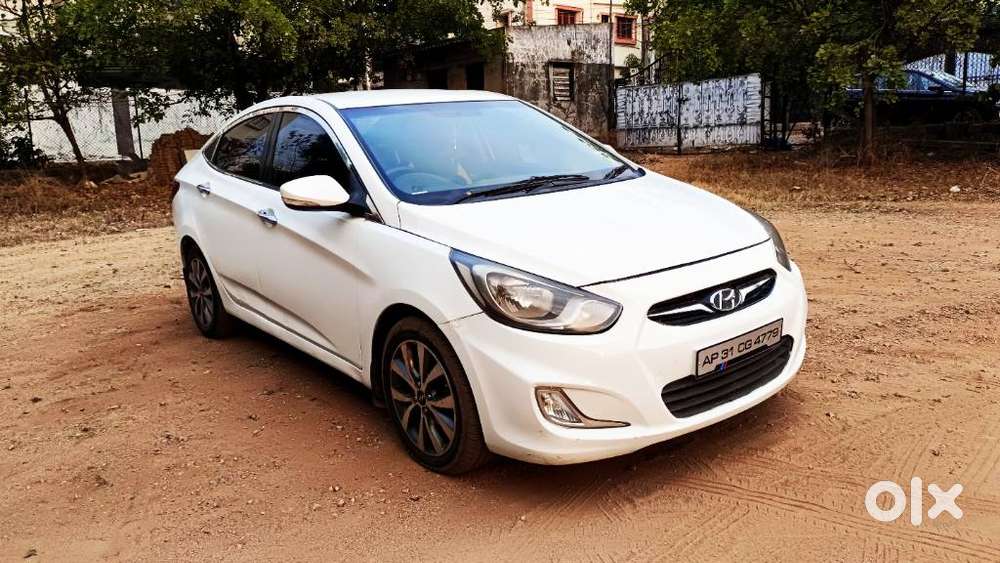 Hyundai Verna, 2013