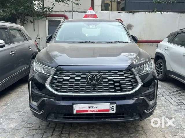 Toyota Innova Hycross 2.0 Zx Hybrid 7 Str, 2024, Petrol
