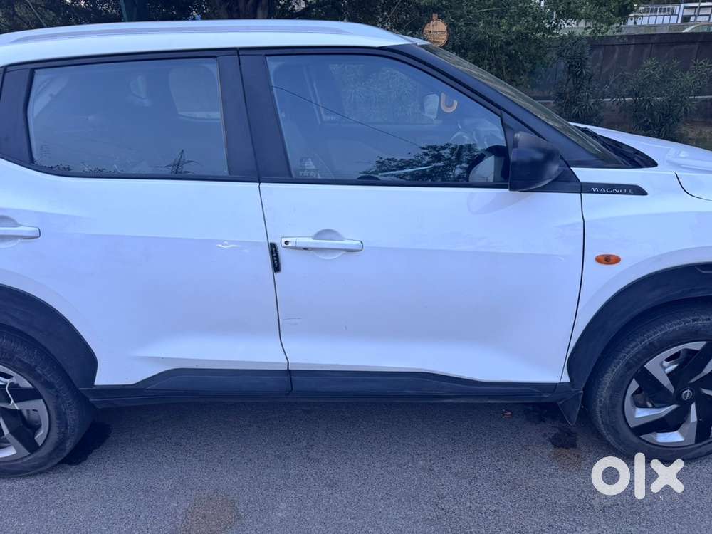 Nissan Petrol Car 2021